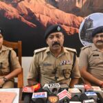 अंतरराज्यीय बच्चा चोर गिरोह पर हरिद्वार पुलिस का शिकंजा कई गिरफ्तार, कप्तान नवनीत सिंह ने की एसएसआई अनुज सिंह त्वरित कार्रवाई की प्रशंसा….
