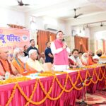 देशभर के संत समाज ने विहिप की बैठक में मुख्यमंत्री पुष्कर सिंह धामी को दिया आशीर्वाद, सीएम बोले आध्यत्मिक राजधानी बनेगा उत्तराखंड….