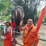 सनातन धर्म संस्कृति के ध्वजवाहक गोबर्धन मठ पुरी पीठाधीश्वर जगद्गुरु शंकराचार्य स्वामी अधोक्षजानंद देवतीर्थ पहुँचे श्रीलंका, गजराज के आत्मीय स्वागत को देख भावविभोर हुए भक्त….