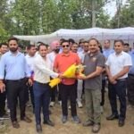 हरेला लोकपर्व पर प्रकृति संरक्षण का संकल्प, खनन निदेशक राजपाल लेघा ने डीएफओ प्रकाश चन्द्र आर्य संग किया वृक्षारोपण